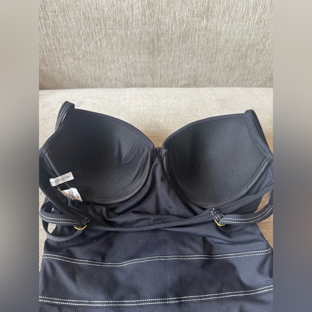Bleu Rod Beattie Black Belted One Piece Swimsuit — Size 4 | Shaping | Underwire - Picture 5 of 9